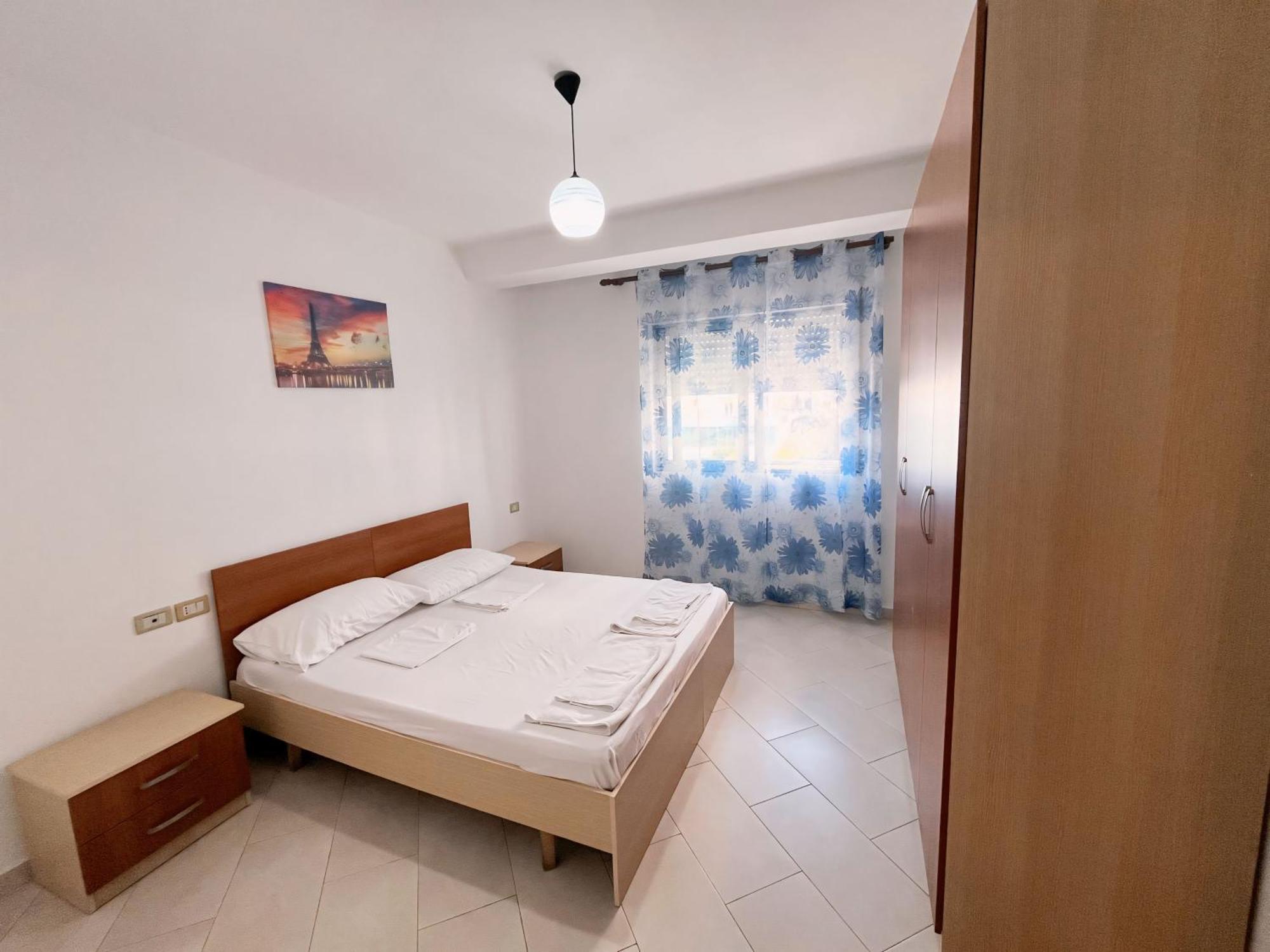 Gerald'S Central Apartments Vlorë Exterior foto